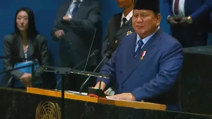 Presiden Prabowo Subianto saat menyampaikan pidatonya pada Sidang Majelis Umum ke-80 Perserikatan Bangsa-Bangsa (PBB) di New York, Amerika Serikat, pada Selasa (23/9/2025).