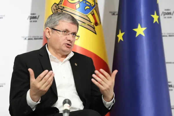 Igor Grosu, president of Moldova's parliament and leader of the pro-EU Party of Action and Solidarity speaks during an interview with the Associated Press in Chisinau, Moldova, Thursday, Sept. 25, 2025, ahead of parliamentary elections taking place on Sept. 28. (AP Photo/Aurel Obreja)ASSOCIATED PRESS