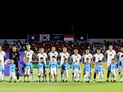 Pemain Timnas U23 Indonesia jelang laga Grup J Kualifikasi Piala Asia U23 2026 melawan Korea Selatan yang berakhir dengan skor 1-0 di Stadion Gelora Delta Sidoarjo, Jawa Timur, Selasa (9/9/2025) malam.