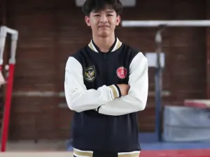 Pesenam Indonesia, Naufal Takdir Al Bari, meninggal dunia di Penza, Rusia pada Kamis (25/09) WIB. Gymnast berusia 19 tahun tersebut mengembuskan napas terakhirnya usai menjalani perawatan intensif selama 12 hari di Rumah Sakit G.A. Zakharyin.
