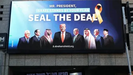 Presiden RI Prabowo Subianto muncul di baliho Abraham Shield yang dipajang di Israel bersama Benjamin Netanyahu, Donald Trump, dan pemimpin negara Arab lainnya.