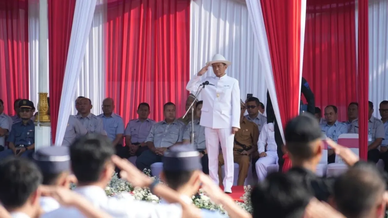 PT Kereta Api Indonesia (Persero) memperingati Hari Ulang Tahun (HUT) ke-80 di Pusdiklat Ir H Juanda, Jalan Laswi Nomor 23, Bandung, Minggu (28/9/2025).
Upacara berlangsung khidmat dipimpin Direktur Utama KAI Bobby Rasyidin dan diikuti jajaran komisaris, direksi, serta ribuan pegawai dari berbagai unit kerja.