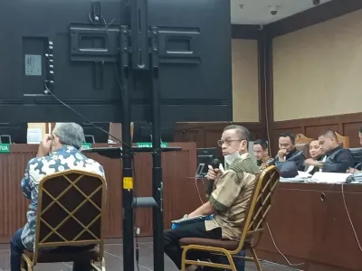 Kepala Bidang Pemanfaatan Disbud DKI nonaktif Mohamad Fairza Maulana dalam sidang di Pengadilan Tipikor pada Pengadilan Negeri Jakarta Pusat, Selasa (30/9/2025).