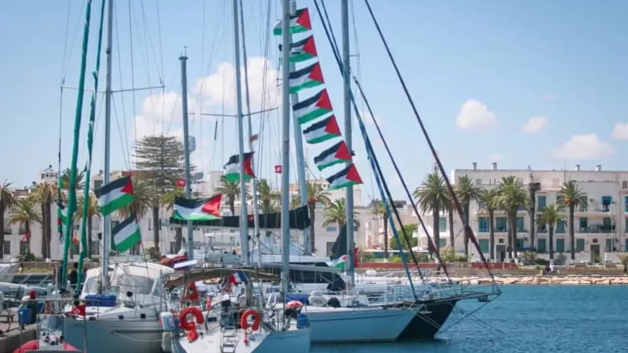 The Global Sumud Flotilla docks at the port of Bizerte, in northern Tunisia. The flotilla, which aims to break Israel&#39;s blockade on Gaza, has postponed its departure to Saturday due to logistical reasons, according to organizers. Hasan Mrad/ZUMA Press Wire/dpa
