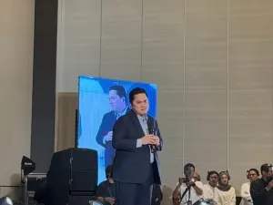 Menteri Pemuda dan Olahraga (Menpora) Erick Thohir saat berpamitan dengan keluarga besar Kementerian BUMN menandai selesai menjabat sebagai Menteri BUMN pada Jumat (19/9/2025).