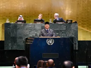 Presiden Republik Indonesia, Prabowo Subianto dalam Konferensi Internasional Tingkat Tinggi (KTT) untuk Penyelesaian Damai atas Masalah Palestina dan Implementasi Solusi Dua Negara yang digelar di Gedung Majelis Umum Perserikatan Bangsa-Bangsa (PBB), New York, Amerika Serikat, pada Senin (22/9/2025).