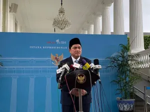 Menteri Pemuda dan Olahraga (Menpora) Erick Thohir menjelaskan target jangka pendek hingga jangka panjang pasca dilantik sebagai Menpora di Istana Kepresidenan Jakarta, Rabu (17/9/2025). 