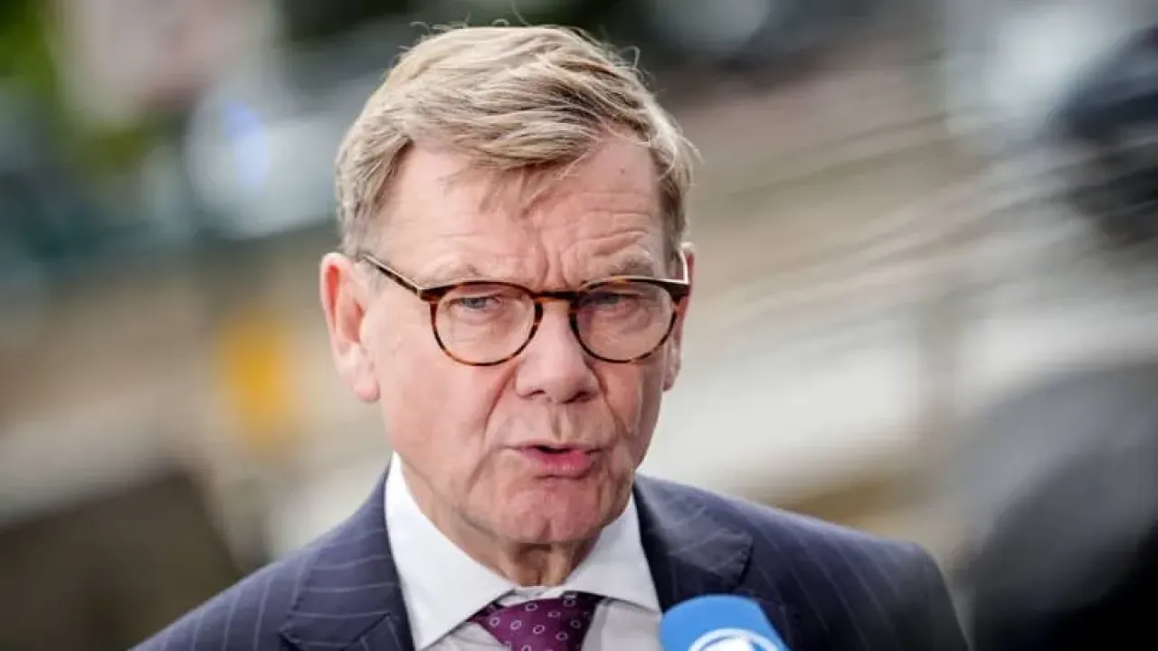 Johann Wadephul, German Foreign Minister, gives a press statement after the UN Security Council meeting on the Russian airspace violations in Estonia before the general debate of the UN General Assembly. Over 140 heads of state and government are expected to attend the General Debate of the UN General Assembly, the largest diplomatic event in the world, which begins on Tuesday. Kay Nietfeld/dpa