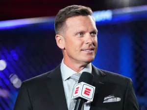 LAS VEGAS, NEVADA - AUGUST 23: Dan Hellie anchors the broadcast during Dana White's Contender Series season six, week five at UFC APEX on August 23, 2022 in Las Vegas, Nevada. (Photo by Chris Unger/Zuffa LLC)