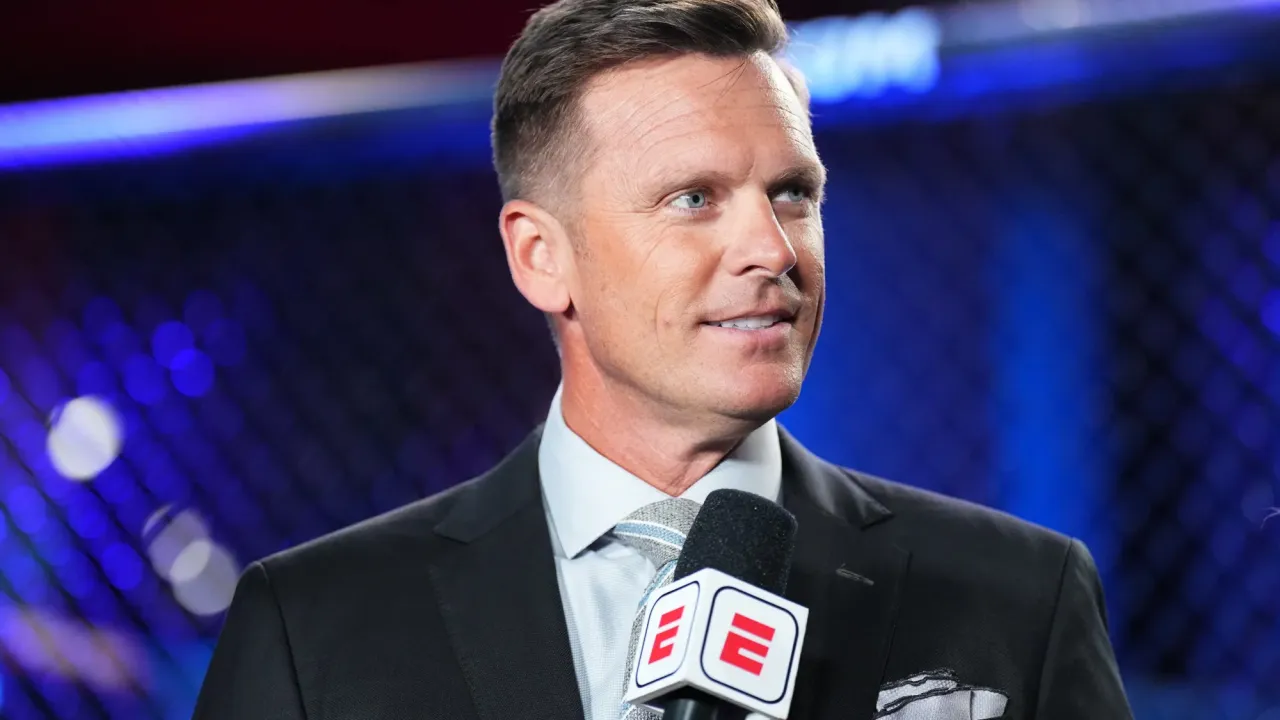 LAS VEGAS, NEVADA - AUGUST 23: Dan Hellie anchors the broadcast during Dana White's Contender Series season six, week five at UFC APEX on August 23, 2022 in Las Vegas, Nevada. (Photo by Chris Unger/Zuffa LLC)