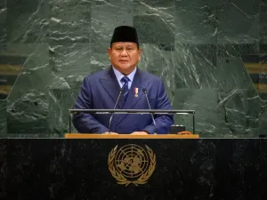 Presiden Republik Indonesia Prabowo Subianto saat berpidato dalam Sidang Majelis Umum Ke-80 Perserikatan Bangsa-Bangsa (PBB) di Markas Besar PBB, Manhattan, New York, Selasa (23/9/2025).