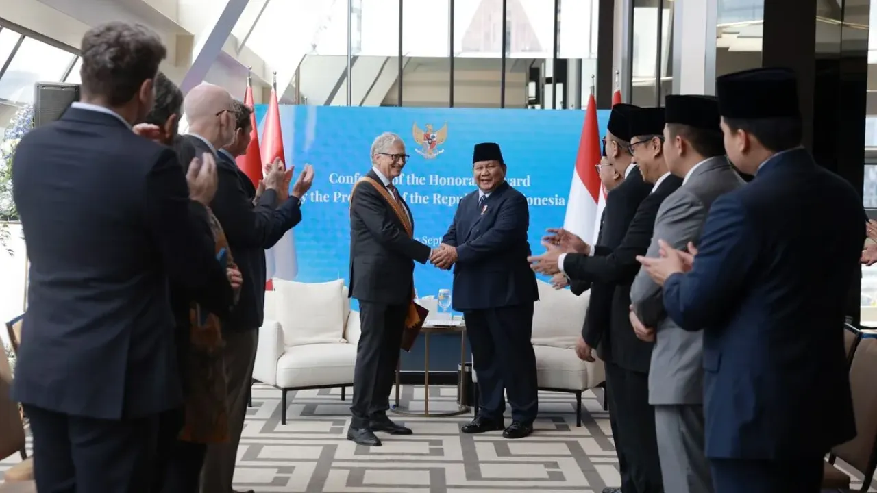 Presiden Republik Indonesia, Prabowo Subianto bertemu tokoh filantropi dunia sekaligus pendiri Gates Foundation, Bill Gates, di Landmark Room, Lantai 29, Hotel Millennium Hilton New York One UN Plaza, pada Selasa (23/9/2025).