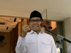 Menteri Koordinator Bidang Pemberdayaan Masyarakat (Menko PM) Abdul Muhaimin Iskandar atau Cak Imin saat ditemui di Kantor Kemenko PM, Jakarta Pusat, Senin (22/9/2025).