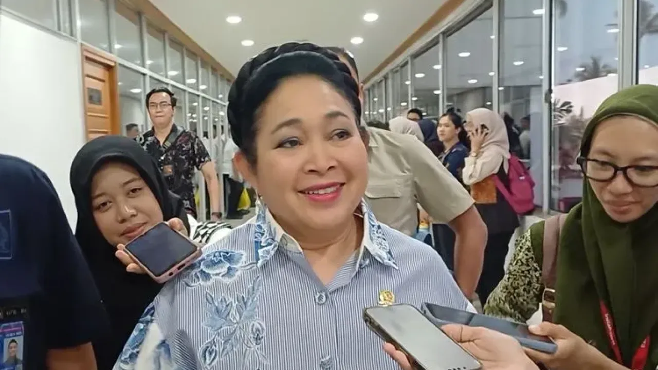 Wakil Ketua Dewan Pembina Partai Gerindra, Titiek Soeharto saat ditemui di Kompleks Parlemen, Senayan, Jakarta, Rabu (24/9/2025).