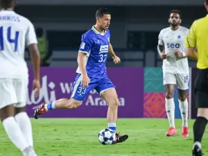 Thom Haye saat membela Persib Bandung di ajang AFC Champions League Two (ACL 2) 2025-2026.