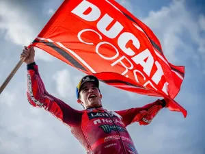 Motorsport photo