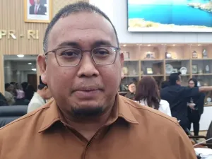 Wakil Ketua Komisi VI DPR RI Andre Rosiade di Kompleks Parlemen, Jakarta, Kamis (25/9/2025). 