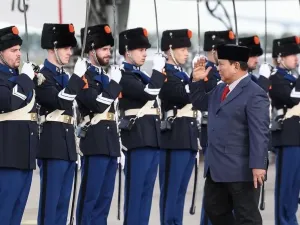 Presiden RI Prabowo Subianto tiba di Amsterdam, Belanda, Kamis (25/9/2025) waktu setempat. 
