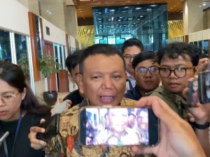 Wakil Menteri Sekretaris Negara (Wamensesneg) Bambang Eko Suhariyanto di Kompleks DPR/MPR RI, Senayan, Jakarta Pusat, Jumat (26/9/2025). 