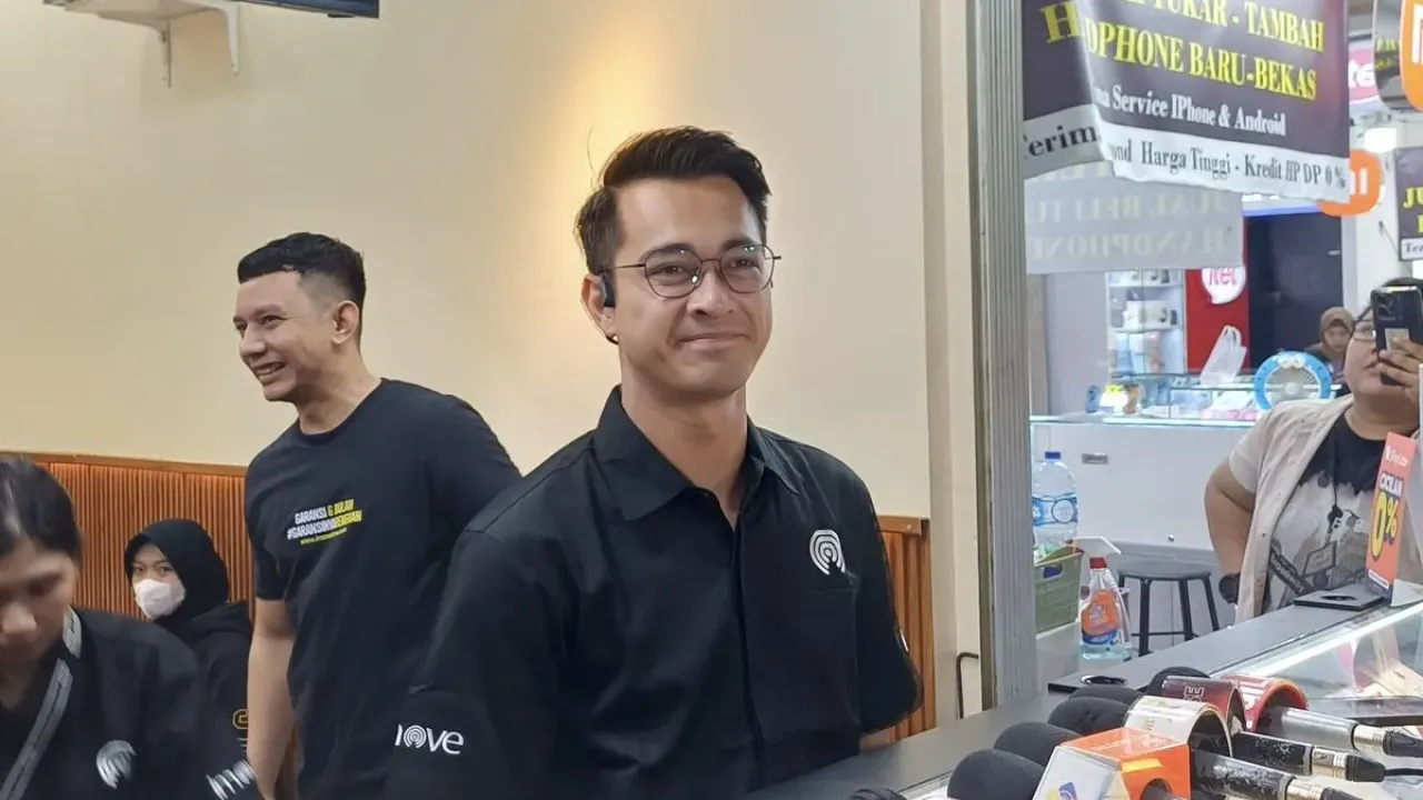 Eza Gionino saat ditemui di ITC Roxy Mas, Jakarta Pusat, Minggu (28/9/2025).