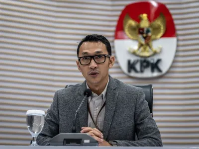 Juru Bicara KPK Budi Prasetyo saat menyampaikan keterangan di Gedung Merah Putih KPK, Jakarta, Kamis (26/6/2025). 