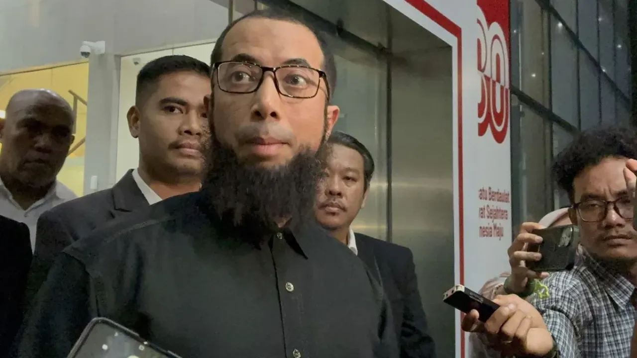 Direktur/Pemilik PT Zahra Oto Mandiri (Uhud Tour) Ustaz Khalid Zeed Abdullah Basalamah telah rampung diperiksa Komisi Pemberantasan Korupsi (KPK) di Gedung Merah Putih, Jakarta, Selasa (9/9/2025).