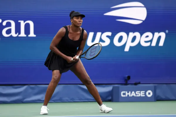 NEW YORK, NEW YORK - SEPTEMBER 02: Venus Williams of the United States returns with doubles partner Leylah Fernandez of Canada (not pictured) during their Women's Doubles Quarterfinal match against Katerina Siniakova of Czechia and Taylor Townsend of the United States on Day Ten of the 2025 US Open at USTA Billie Jean King National Tennis Center on September 2, 2025 in the Flushing neighborhood of the Queens borough of New York City. (Photo by Al Bello/Getty Images)