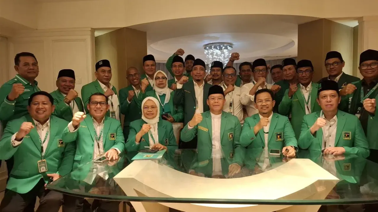 Kubu Muhammad Mardiono mengaku terpilih menjadi Ketua Umum Partai Persatuan Pembangunan (PPP) periode 2025-2030 secara aklamasi dalam Muktamar X di Ancol, Jakarta Utara, Sabtu (27/9/2025).