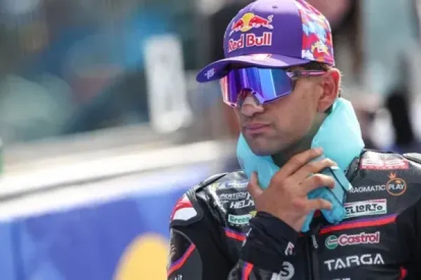 Alex Marquez Berhasil Bangkit Berkat Bantuan Nadia Padovani (3)