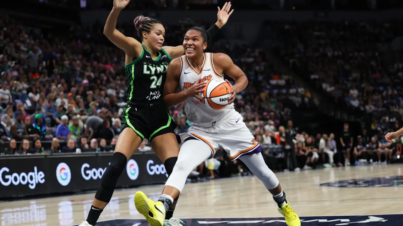 Alyssa Thomas had it going early against the Lynx in Game 1, but she and the Mercury were unable to sustain their momentum in the second half.