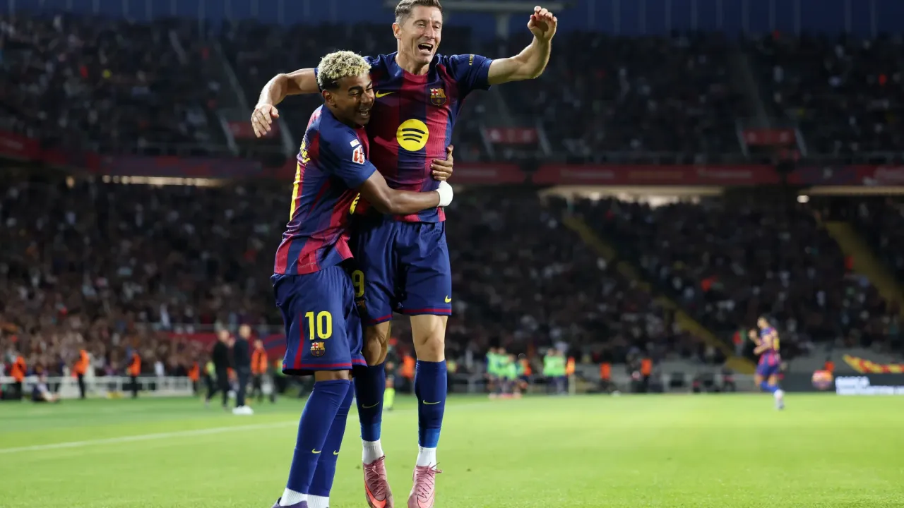 Barcelona bangkit dan menaklukkan Sociedad 2-1 di La Liga