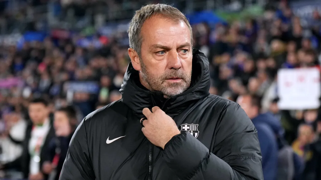 Barcelona Coach Hansi Flick Sends Clear Warning to PSG