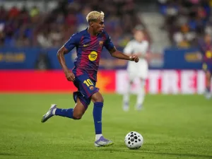 Barcelona phenom given crucial advice by tennis legend – ‘Build a safety net’