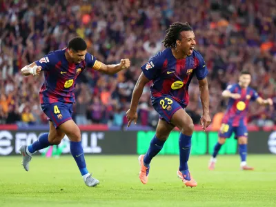 Barcelona Taklukkan Real Sociedad 2-1 dan Puncaki klasemen (1)