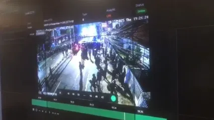 Bareskrim Polri bersama Kompolnas dan Komnas HAM melihat rekaman cctv saat momen driver ojol Affan Kurniawan dilindas rantis Brimob