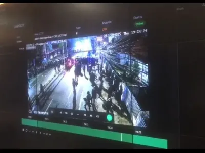 Bareskrim Polri bersama Kompolnas dan Komnas HAM melihat rekaman cctv saat momen driver ojol Affan Kurniawan dilindas rantis Brimob