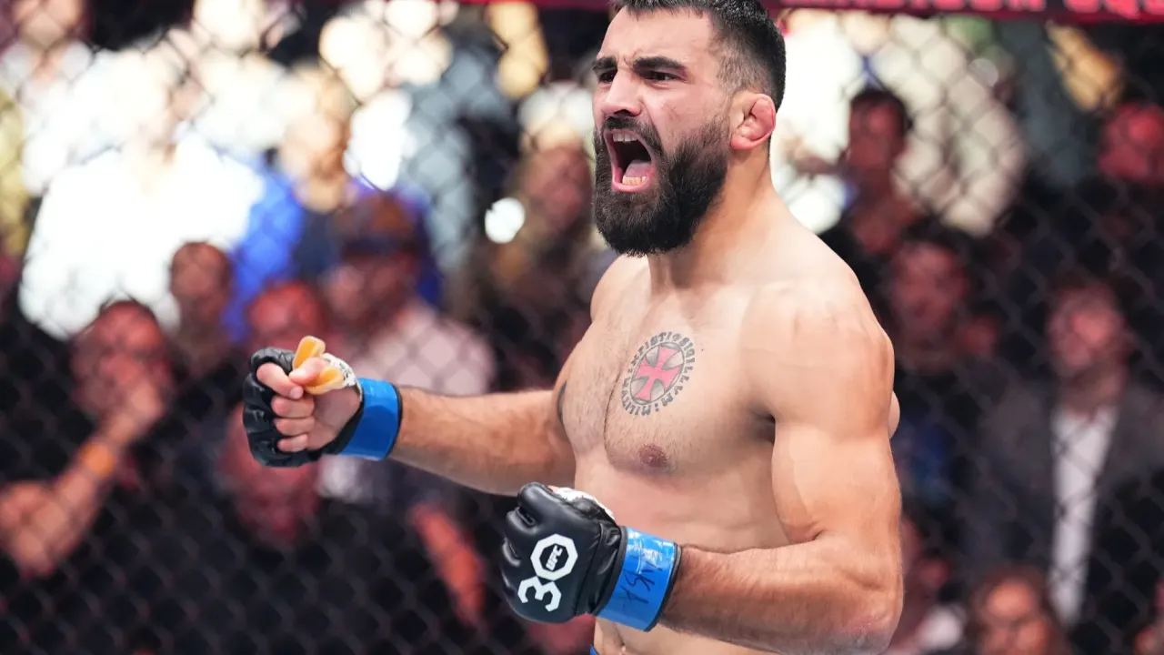 Beneil Dariush Hadapi Tantangan dari Benoit Saint Denis di UFC 322
