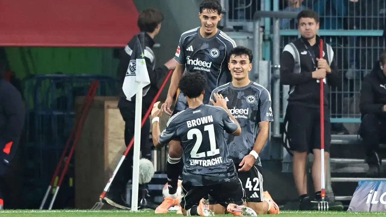 Bundesliga Team of the Week &#x002013; Matchday 5