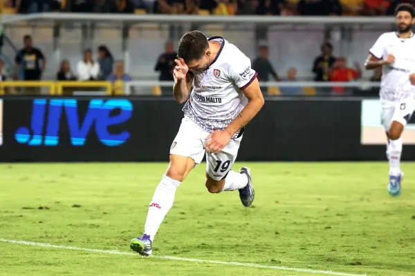 Cagliari vs Inter: Pertarungan Skrg Berlangsung Seru (3)