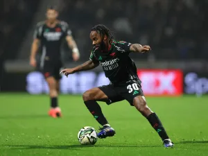 Chelsea Siapkan Rencana untuk Raheem Sterling di Tengah Isolasi (1)