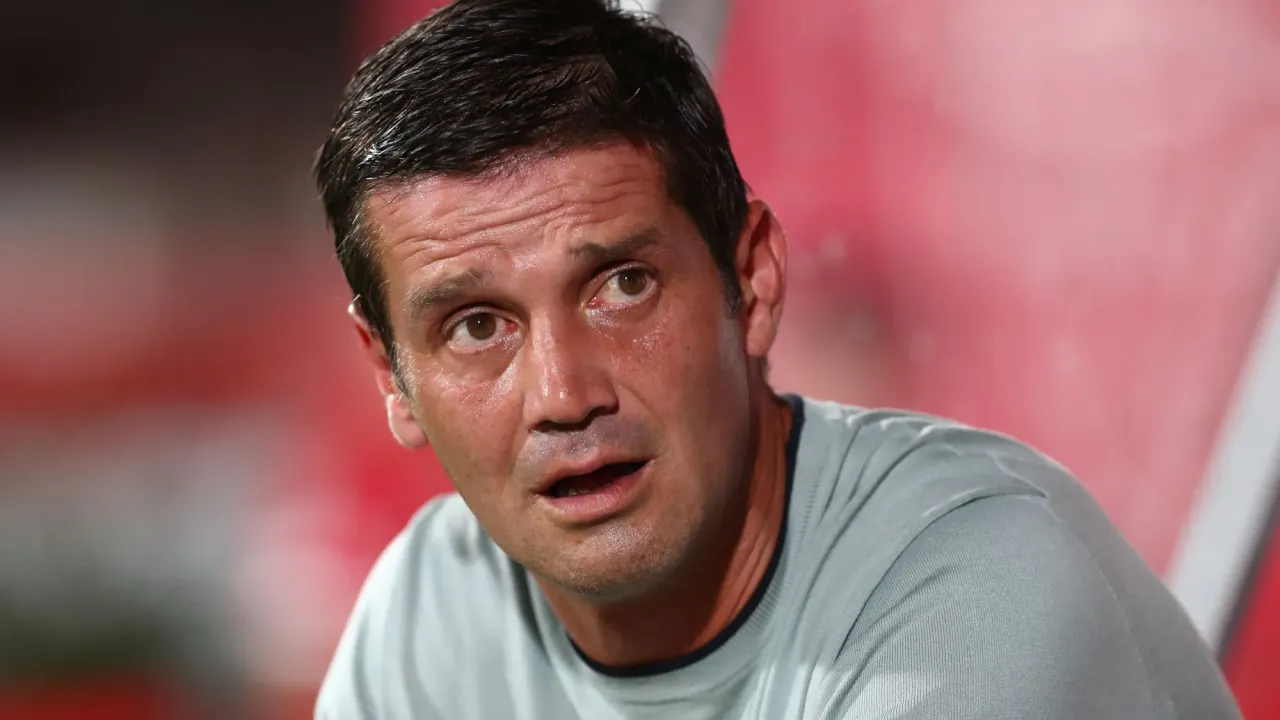 Chivu Bawa Inter Melangkah Stabil Pasca Kemenangan Atas Cagliari (1)