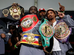 Crawford has won world titles in five divisions (Getty)