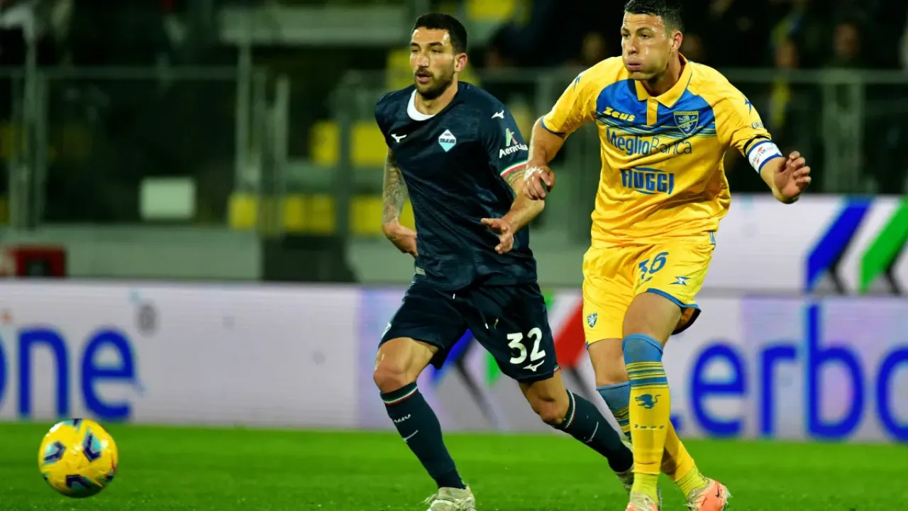 Danilo Cataldi Rayakan Milestone 250 Penampilan Bersama Lazio (2)