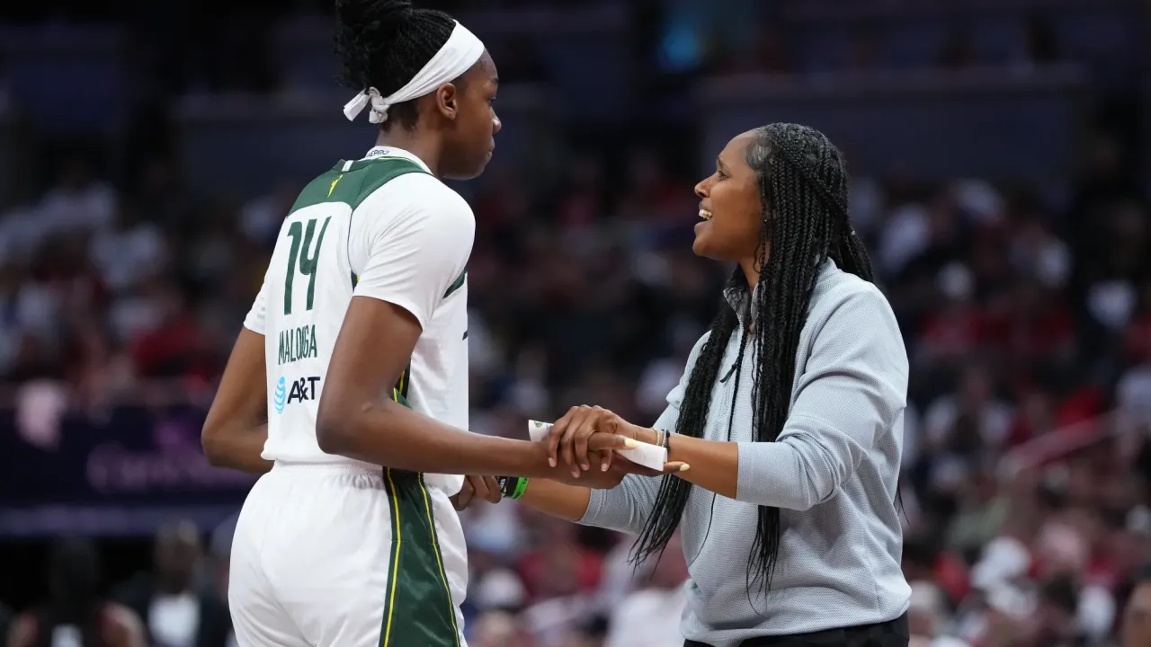 Dominique Malonga and Noelle Quinn.