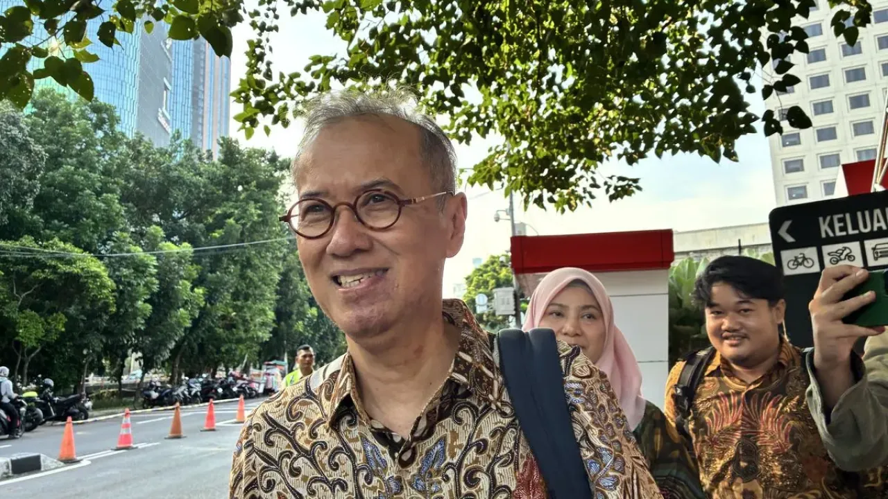 Eks Direktur Digital & Teknologi Informasi (TI) PT Bank Rakyat Indonesia (BRI) Indra Utoyo di Gedung Merah Putih, Jakarta, Selasa (23/9/2025).