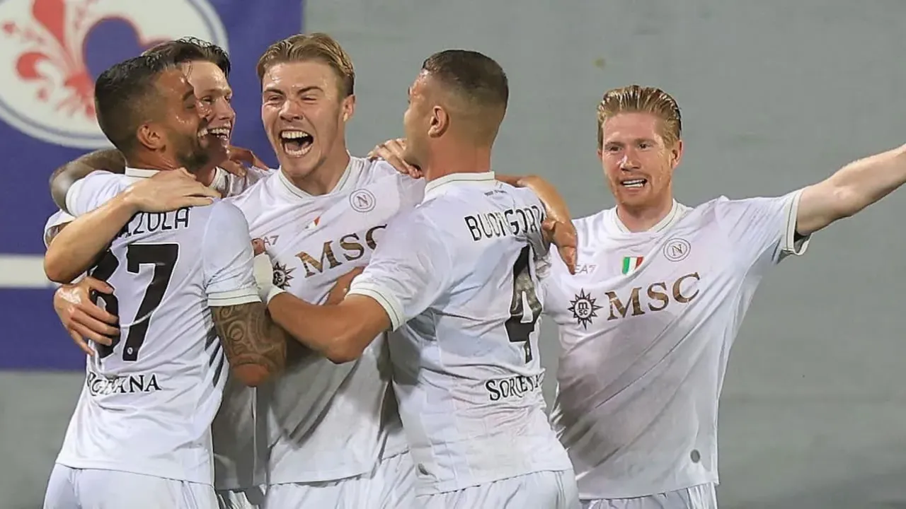 Ex-Denmark and Serie A ace aims swipe at Man United over Rasmus Hojlund