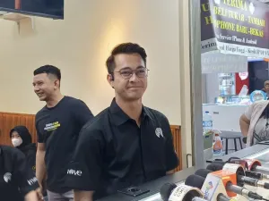 Eza Gionino saat ditemui di ITC Roxy Mas, Jakarta Pusat, Minggu (28/9/2025).