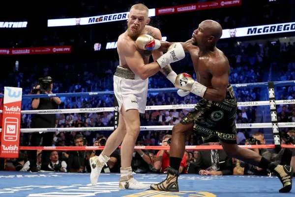 Floyd Mayweather’s last professional fight against Conor McGregor in 2017 was a cash cow of epic proportions (Christian Petersen/Getty Images)
