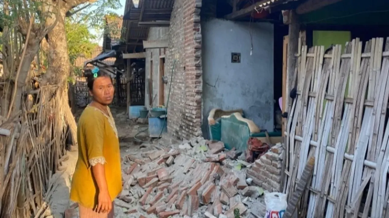 Foto: Rumah warga di Desa Sumberwaru Kecamatan Banyuputih, Kabupaten Situbondo Provinsi Jawa Timur roboh.