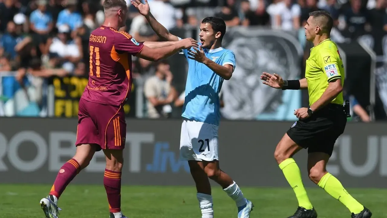 Gasperini Ungkap Persaingan Ketat di Line-up Roma (2)